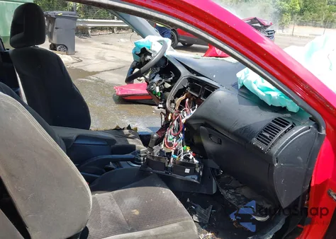 2004 Honda Civic Vp z USA, uszkodzony, nr VIN 1HGEM21114L025105